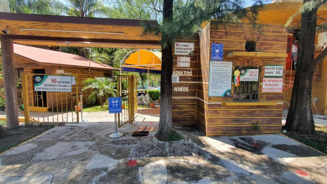 Parque Girasoles Balneario & Cabanas San Francisco del Rincón Exteriör bild